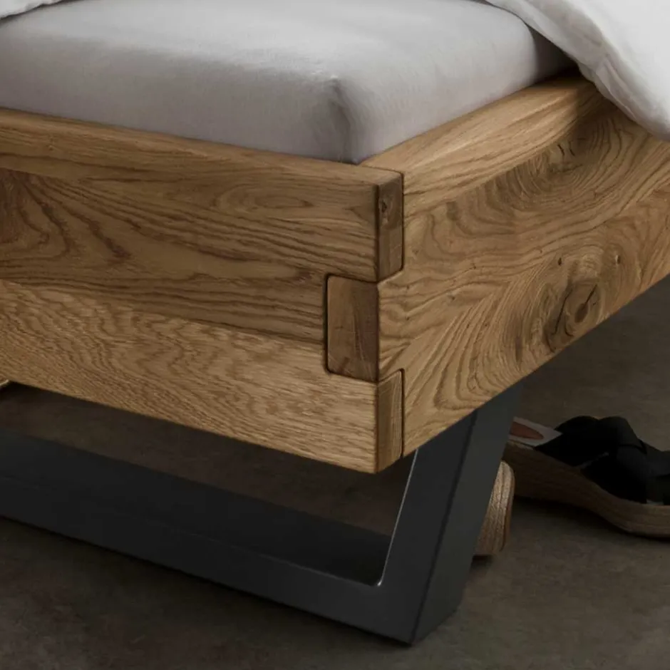 Bett & Nachtkommoden aus Wildeiche - Aryvano (dreiteilig)^Wohnen