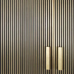 Design Schrank mit viel Bodenfreiheit - Hayato^Wohnen Clearance