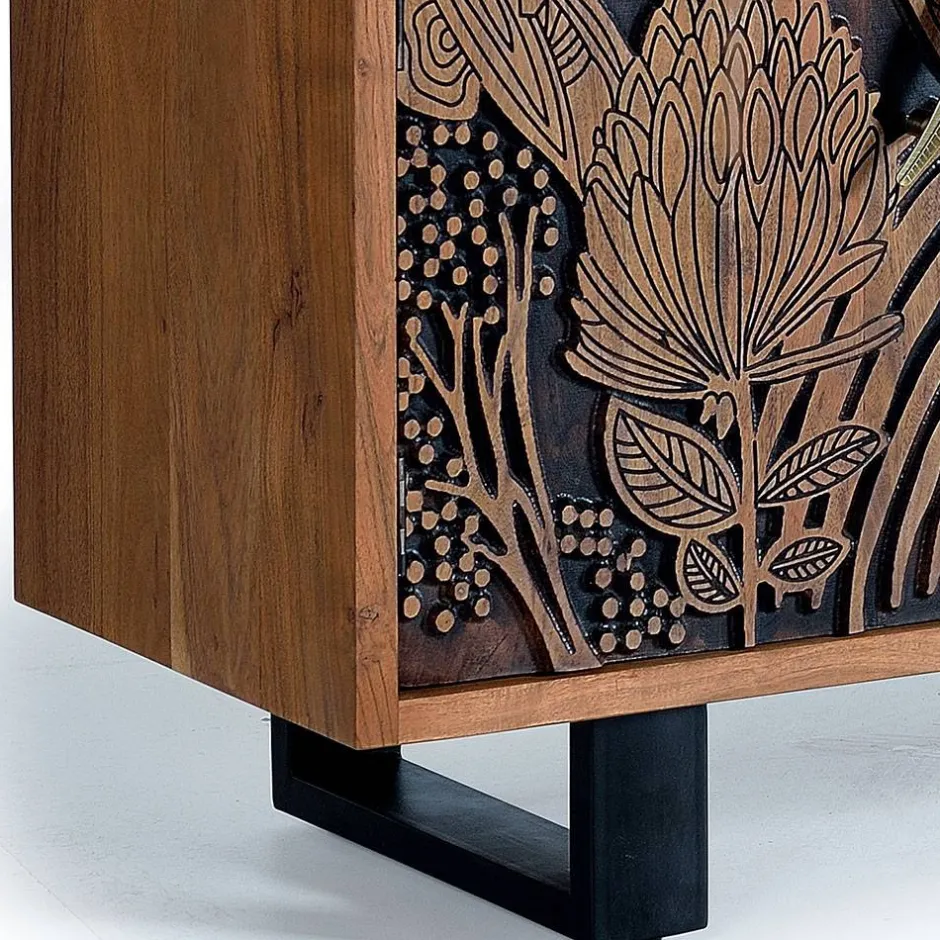 Design Sideboard mit Schnitzerei und Lack - Marcel^Wohnen Online