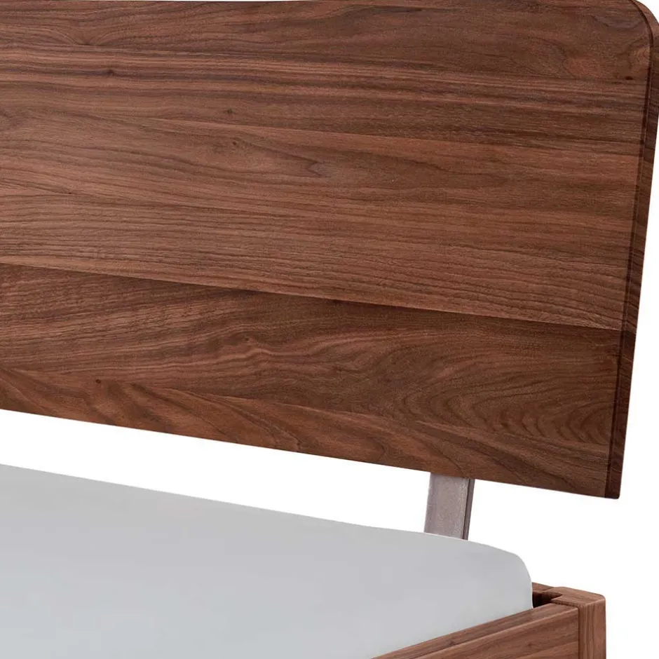 Doppelbett aus Nussbaum mit Stahlfüßen - Gedessa^Wohnen Clearance