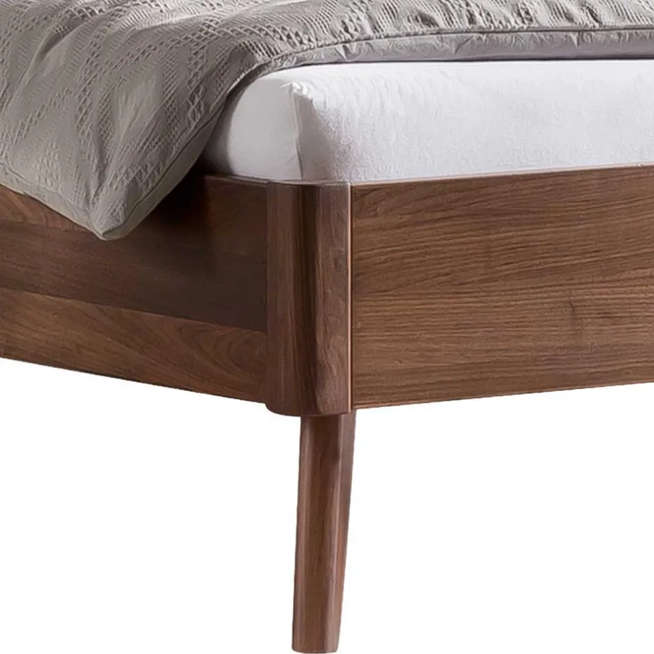 Wohnen Doppelbett Gestell aus Nussbaum geölt - Carloletta