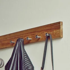 Elegante Hängegarderobe aus Eichenholz - Skowera^Wohnen Online