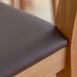 Wohnen Esstischstuhl aus Wildeiche mit Kunstleder Sitz - Ernestan