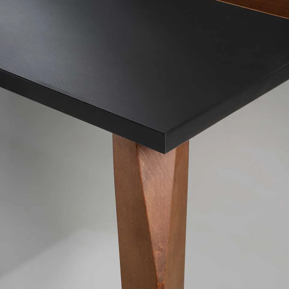 Wohnen Extravaganter Tisch in Schwarz & Nussbaum - Raidow