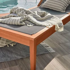 Gartenliege auf Rollen aus Eukalyptusholz - Promo^Wohnen