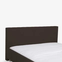 Wohnen Hübsches Polsterbett Kara in Braun