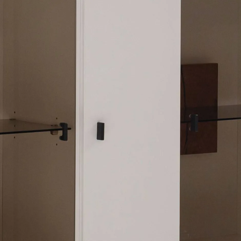 Highboard Vitrine in Soft White und Wildeiche - Yordyn^Wohnen Sale