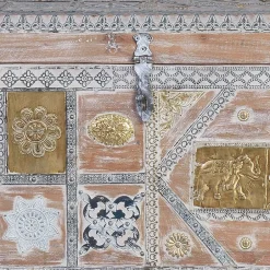 Wohnen Holztruhe - ausgefallen gestaltet - Abraham