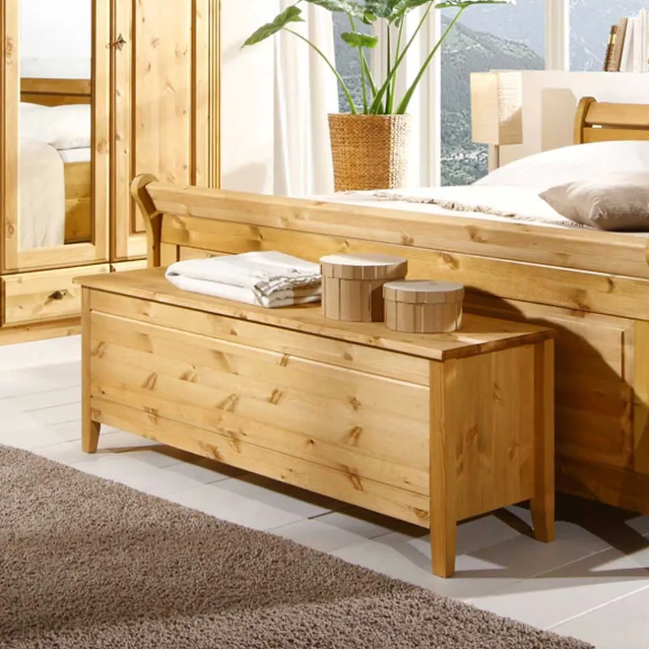 Wohnen Holztruhe Corabia aus Kiefer Massivholz