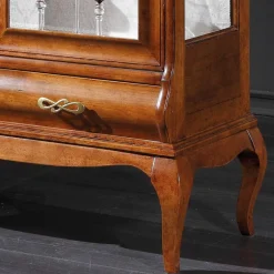 Italienische Doppeltür Vitrine in Nussbaumfarben - Motiz^Wohnen Online