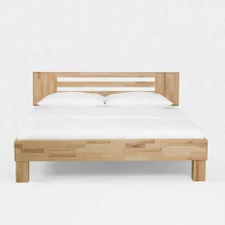 Wohnen Kernbuche Bett Issiaco und zwei Nachtschränke (dreiteilig)