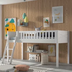 Kinder Wohnen Kinderzimmer Hochbett mit schräger Leiter - Diagos