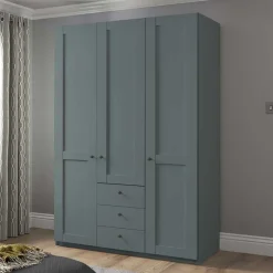 Landhaus Kleiderschrank in Graugrün - Rajavo^Wohnen Clearance