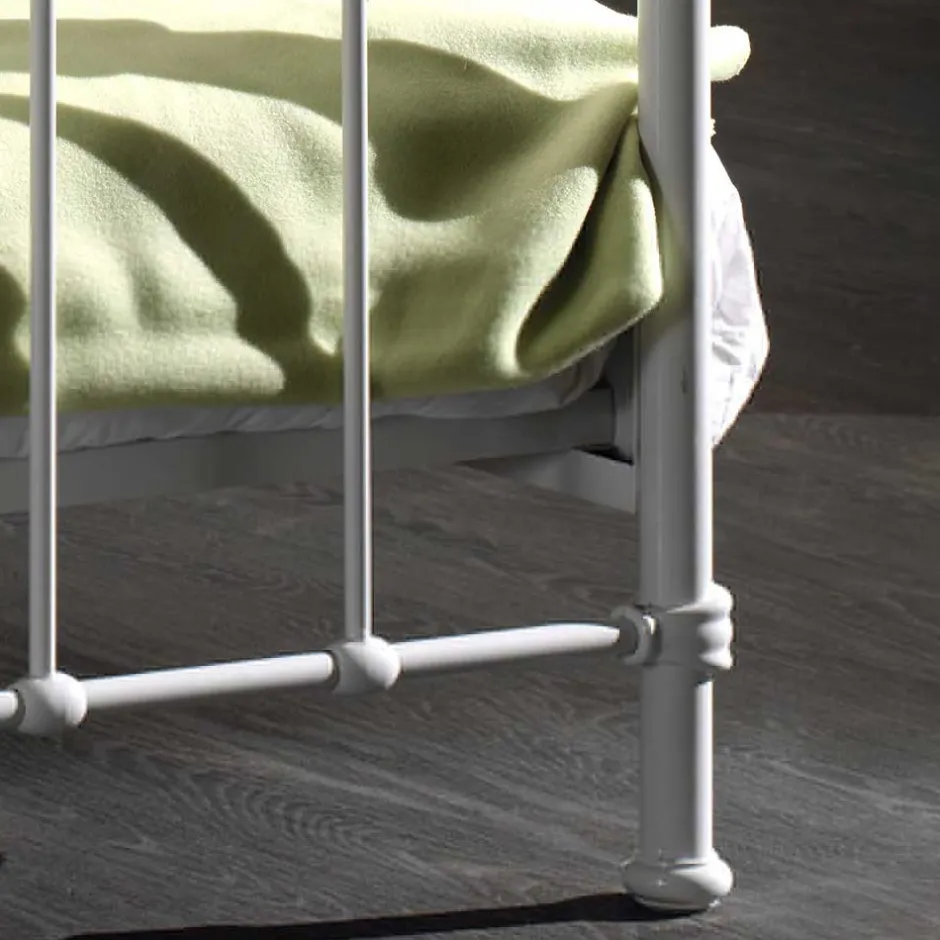 Wohnen Metallbett Maccles in Weiß