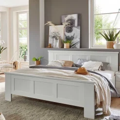 Modern Country Bettgestell in Weiß - Flinn^Wohnen