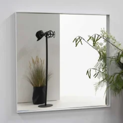 Quadratischer Spiegel in Weiß - Sandja^Wohnen Outlet