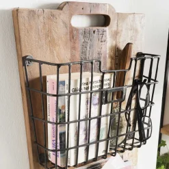 Regal aus Altholz mit Gitterkörben - Dosa^Wohnen Best