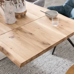 Rustikaler Esstisch mit Naturkanten Eiche - Zavana^Wohnen Discount