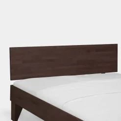 Wengefarbiges Holzbett Careful aus Buche massiv lackiert^Wohnen Best