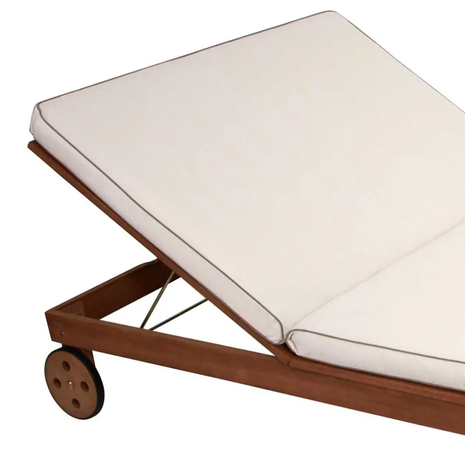 120x200 Gartenliege aus Eukalyptusholz - Ebruar^Wohnen New