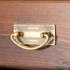 Wohnen 145x84x40 Kommode mit Glas im Kolonialstil - Jurcavs